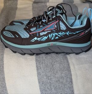 Altra Lone Peak 3
